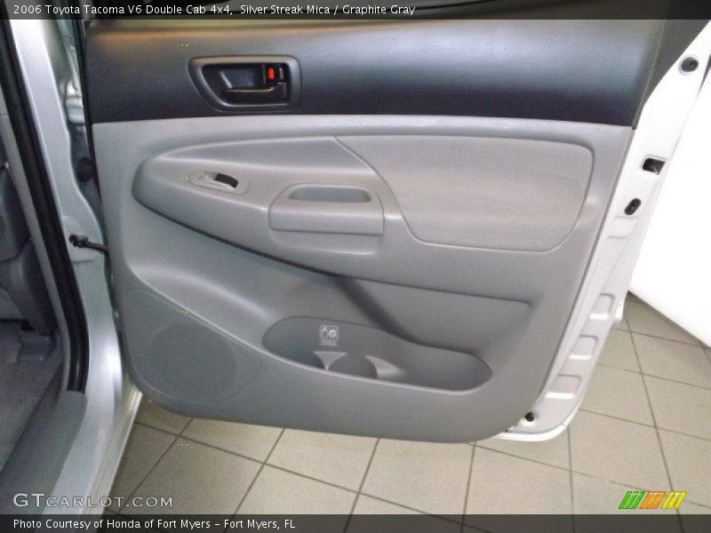 Silver Streak Mica / Graphite Gray 2006 Toyota Tacoma V6 Double Cab 4x4
