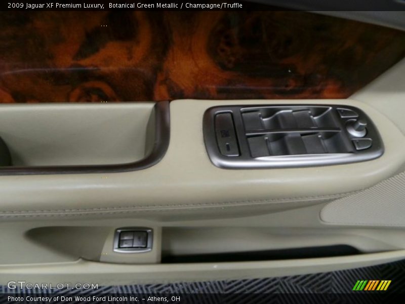 Botanical Green Metallic / Champagne/Truffle 2009 Jaguar XF Premium Luxury