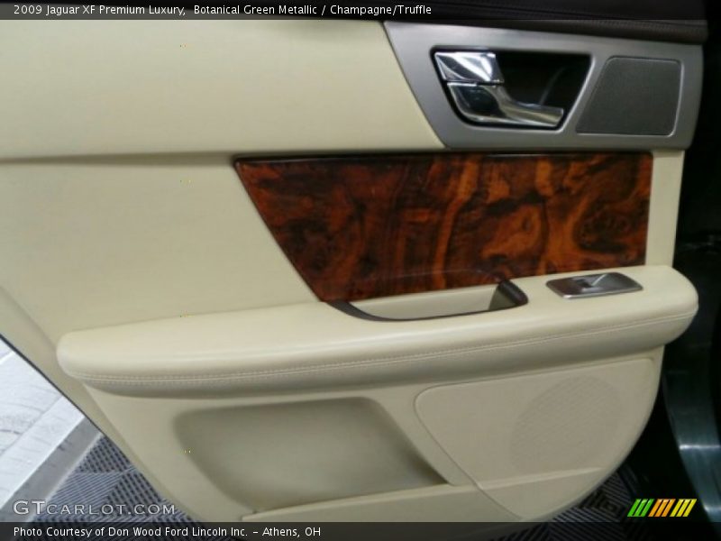 Botanical Green Metallic / Champagne/Truffle 2009 Jaguar XF Premium Luxury