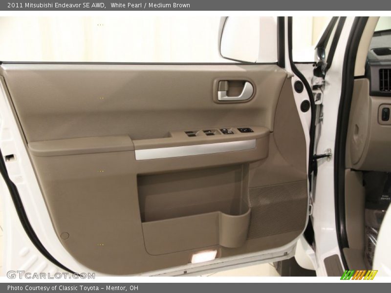 White Pearl / Medium Brown 2011 Mitsubishi Endeavor SE AWD