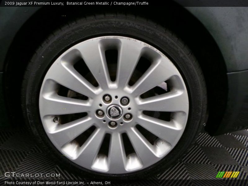 Botanical Green Metallic / Champagne/Truffle 2009 Jaguar XF Premium Luxury