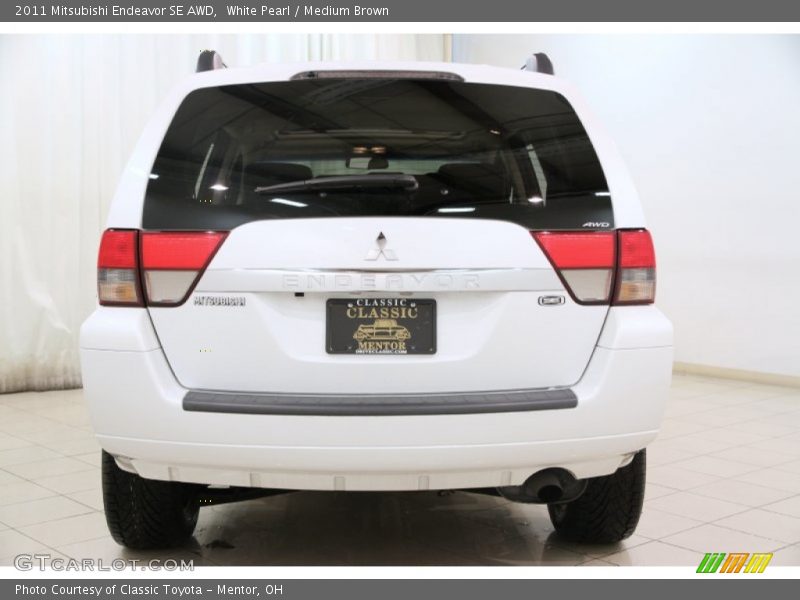White Pearl / Medium Brown 2011 Mitsubishi Endeavor SE AWD