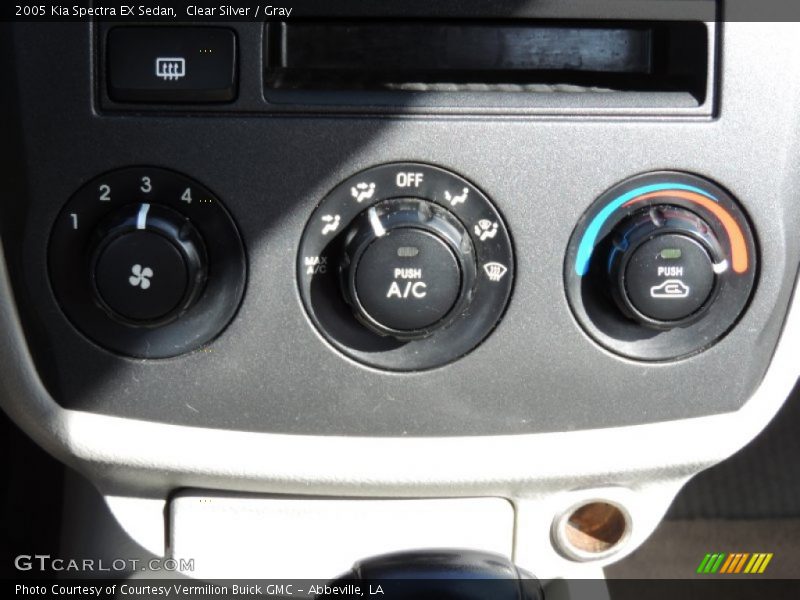 Clear Silver / Gray 2005 Kia Spectra EX Sedan