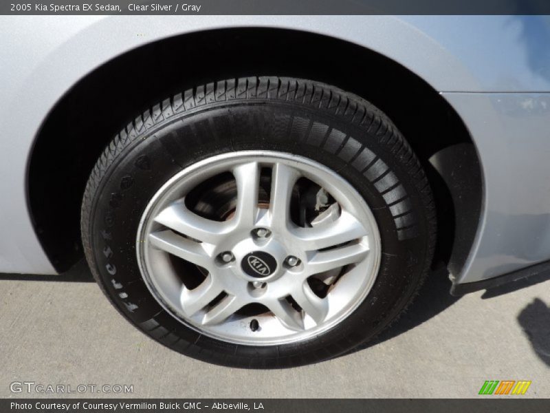Clear Silver / Gray 2005 Kia Spectra EX Sedan