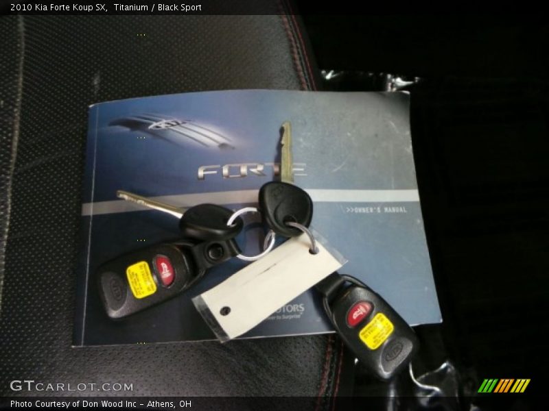 Titanium / Black Sport 2010 Kia Forte Koup SX
