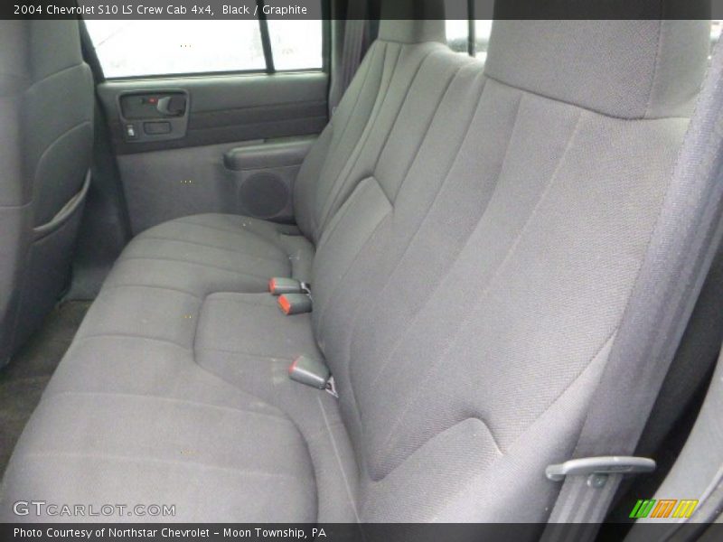 Black / Graphite 2004 Chevrolet S10 LS Crew Cab 4x4