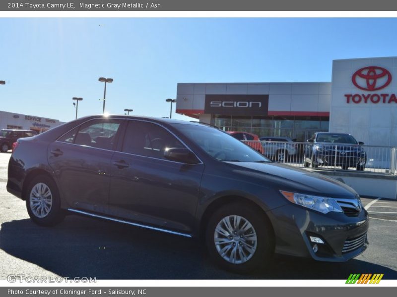 Magnetic Gray Metallic / Ash 2014 Toyota Camry LE