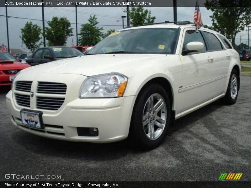 Cool Vanilla White / Dark Slate Gray/Light Graystone 2005 Dodge Magnum R/T