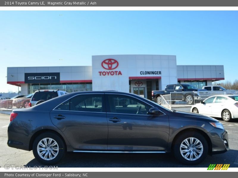 Magnetic Gray Metallic / Ash 2014 Toyota Camry LE