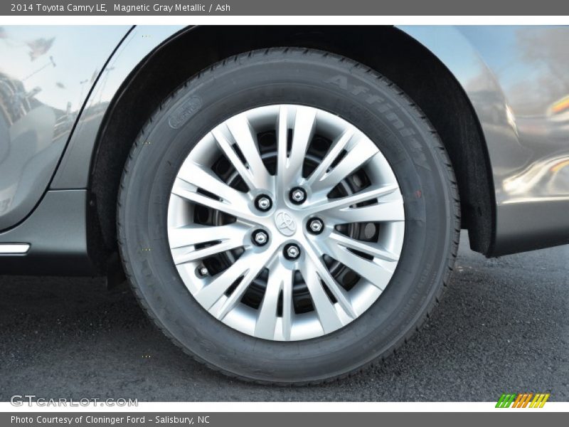 Magnetic Gray Metallic / Ash 2014 Toyota Camry LE