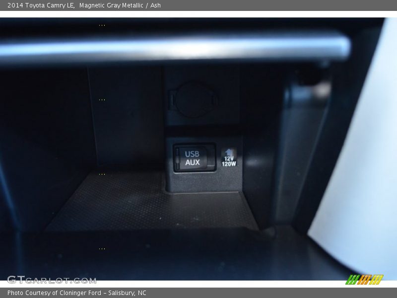 Magnetic Gray Metallic / Ash 2014 Toyota Camry LE