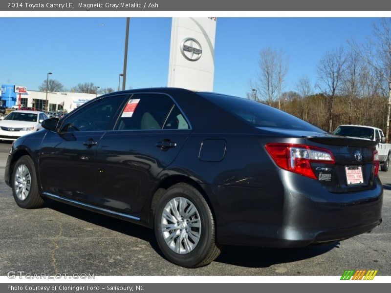 Magnetic Gray Metallic / Ash 2014 Toyota Camry LE