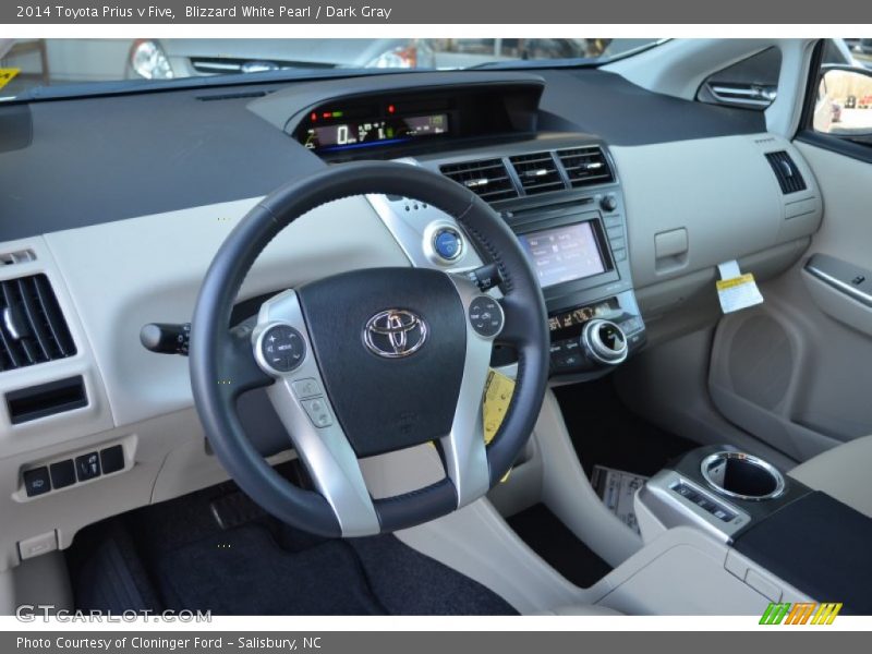 Blizzard White Pearl / Dark Gray 2014 Toyota Prius v Five