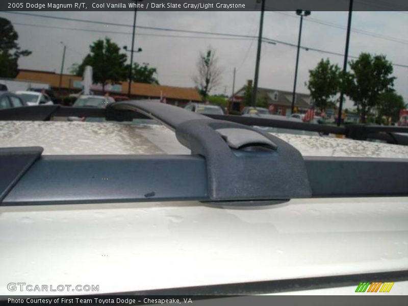 Cool Vanilla White / Dark Slate Gray/Light Graystone 2005 Dodge Magnum R/T