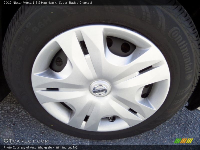 Super Black / Charcoal 2012 Nissan Versa 1.8 S Hatchback