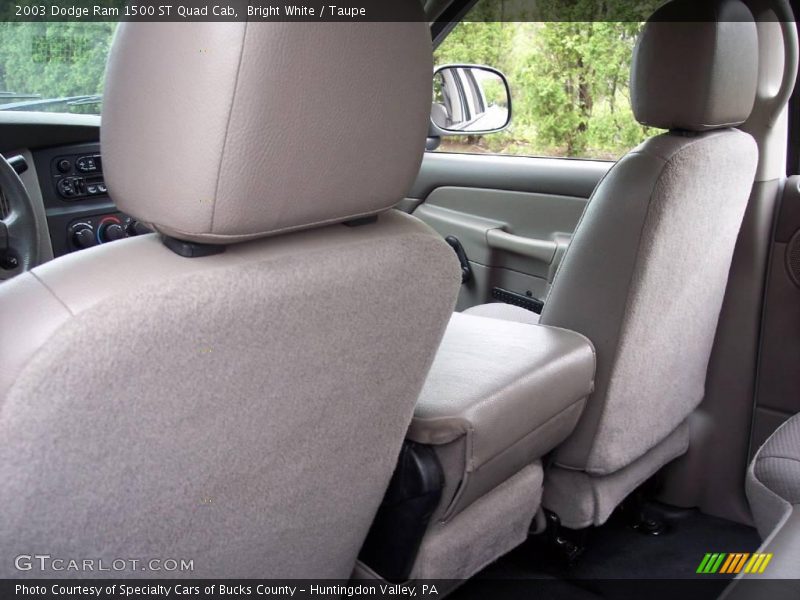 Bright White / Taupe 2003 Dodge Ram 1500 ST Quad Cab