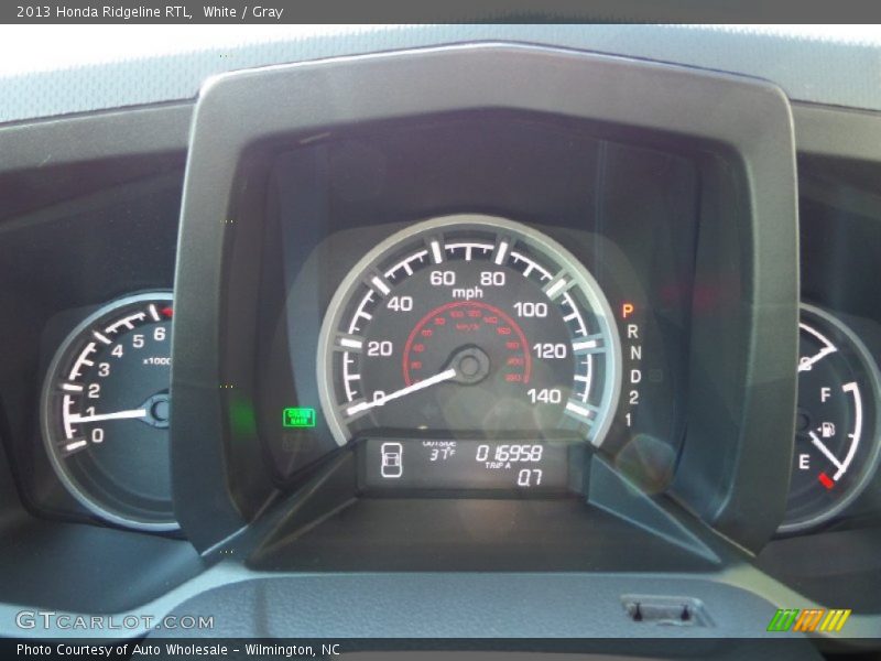 White / Gray 2013 Honda Ridgeline RTL