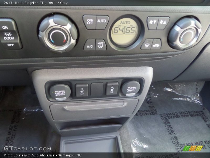 White / Gray 2013 Honda Ridgeline RTL
