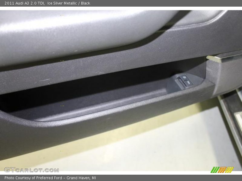 Ice Silver Metallic / Black 2011 Audi A3 2.0 TDI