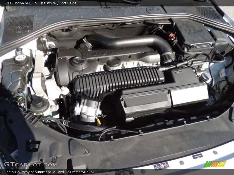 Ice White / Soft Beige 2012 Volvo S60 T5