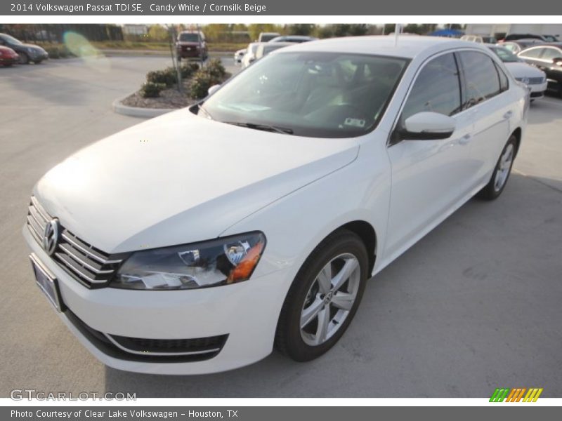 Candy White / Cornsilk Beige 2014 Volkswagen Passat TDI SE