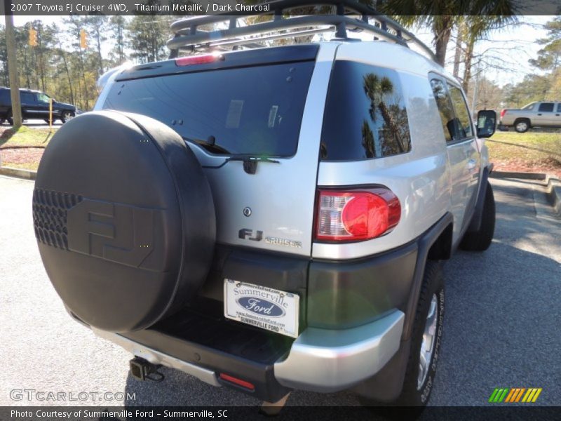 Titanium Metallic / Dark Charcoal 2007 Toyota FJ Cruiser 4WD