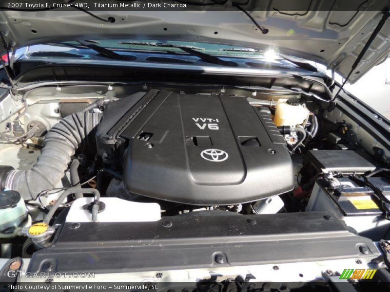 Titanium Metallic / Dark Charcoal 2007 Toyota FJ Cruiser 4WD