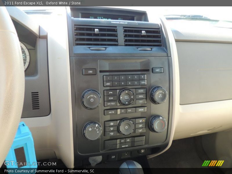Oxford White / Stone 2011 Ford Escape XLS