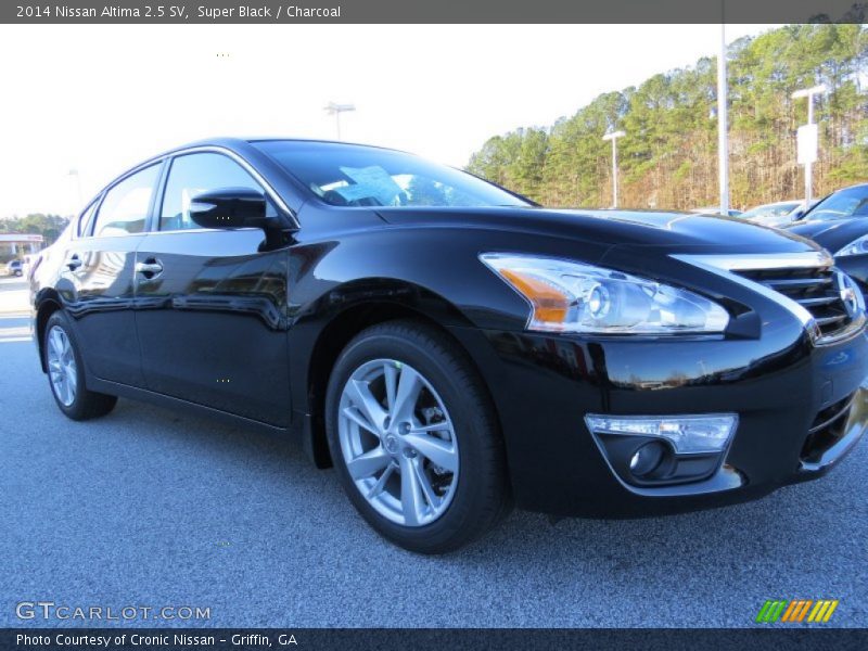 Super Black / Charcoal 2014 Nissan Altima 2.5 SV