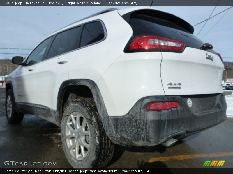 Bright White / Iceland - Black/Iceland Gray 2014 Jeep Cherokee Latitude 4x4