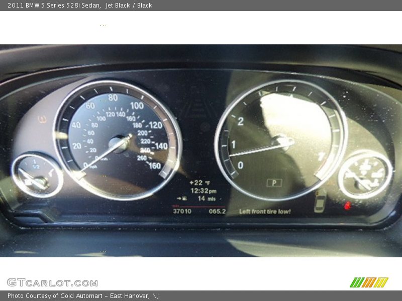 Jet Black / Black 2011 BMW 5 Series 528i Sedan