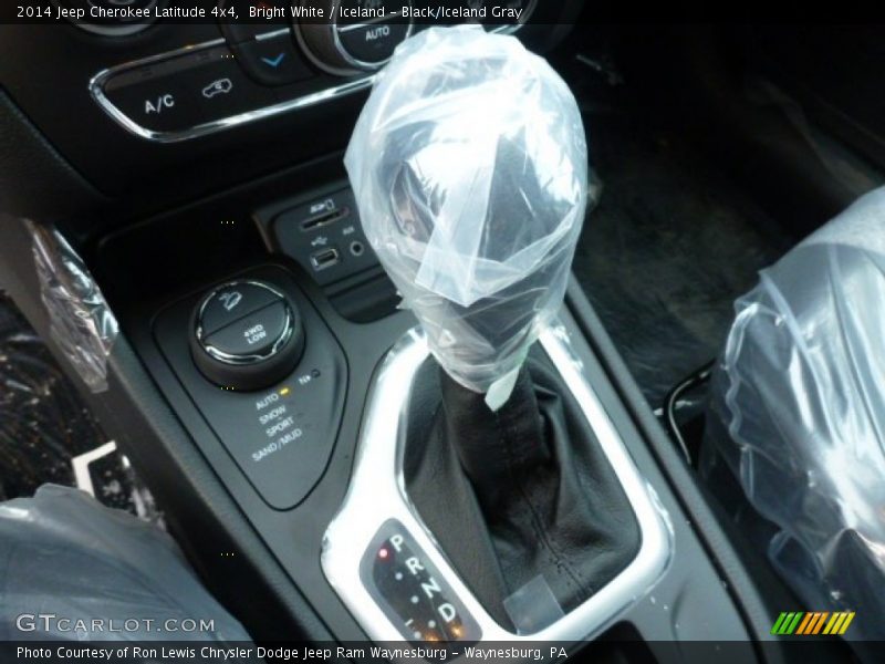 Bright White / Iceland - Black/Iceland Gray 2014 Jeep Cherokee Latitude 4x4