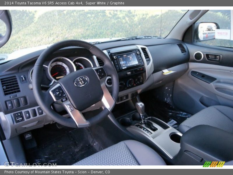 Super White / Graphite 2014 Toyota Tacoma V6 SR5 Access Cab 4x4