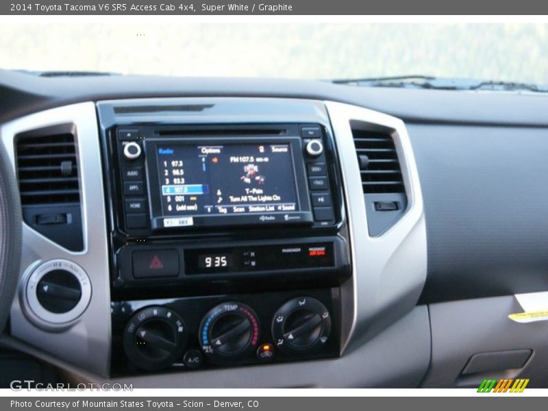 Super White / Graphite 2014 Toyota Tacoma V6 SR5 Access Cab 4x4