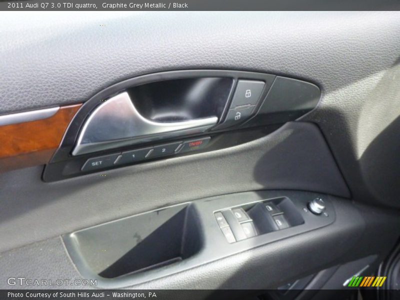Graphite Grey Metallic / Black 2011 Audi Q7 3.0 TDI quattro