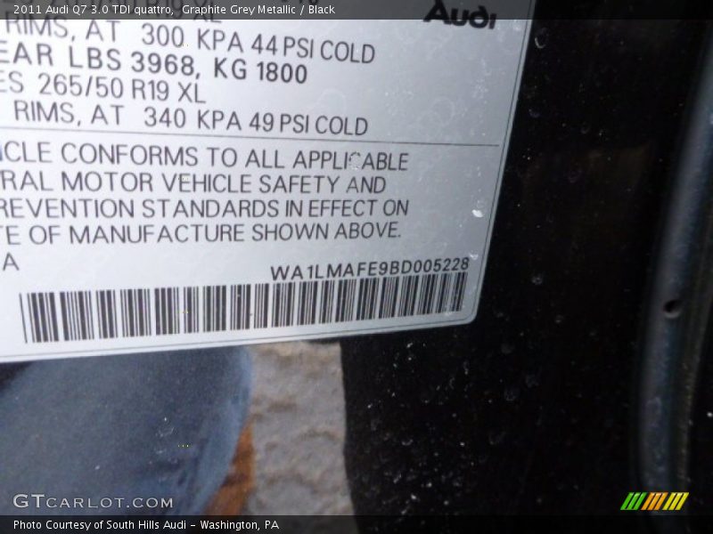 Graphite Grey Metallic / Black 2011 Audi Q7 3.0 TDI quattro