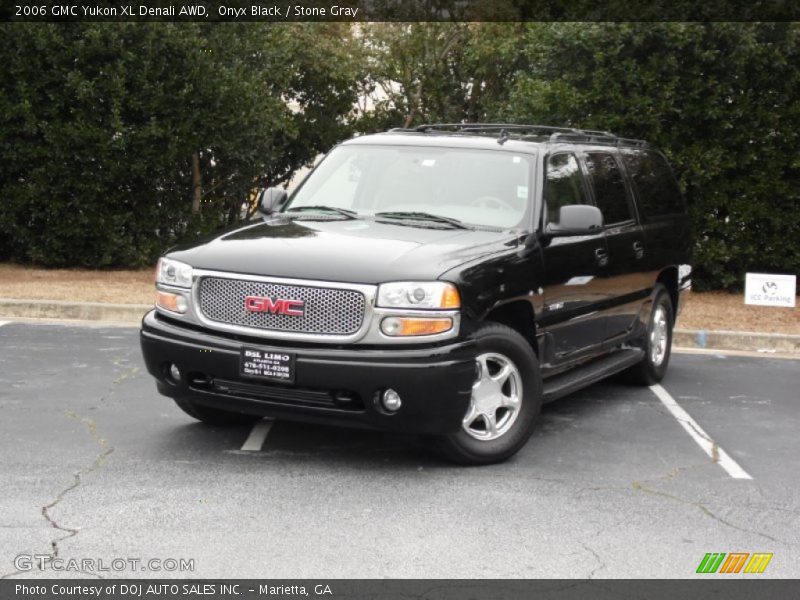 Onyx Black / Stone Gray 2006 GMC Yukon XL Denali AWD