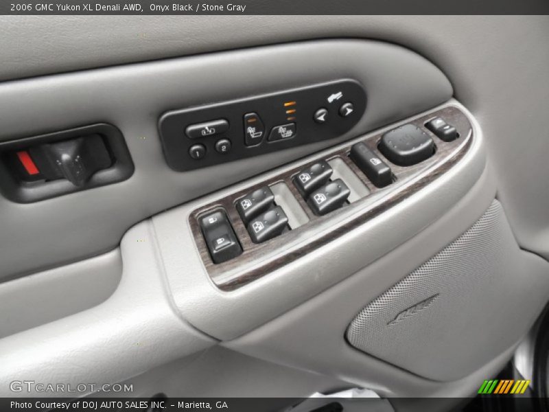 Onyx Black / Stone Gray 2006 GMC Yukon XL Denali AWD