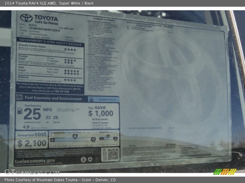Super White / Black 2014 Toyota RAV4 XLE AWD