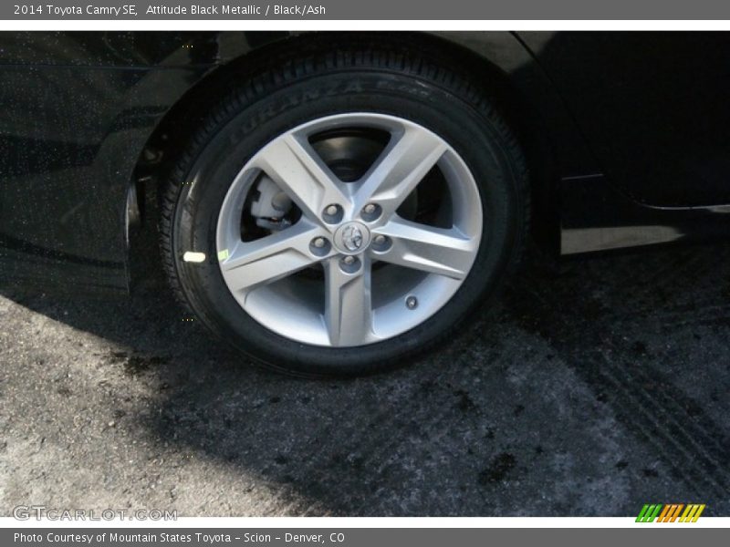 Attitude Black Metallic / Black/Ash 2014 Toyota Camry SE