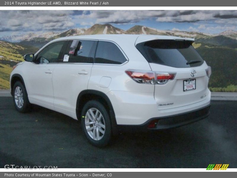 Blizzard White Pearl / Ash 2014 Toyota Highlander LE AWD