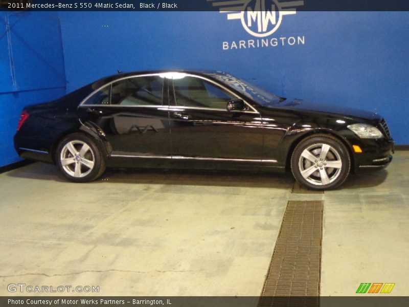 Black / Black 2011 Mercedes-Benz S 550 4Matic Sedan