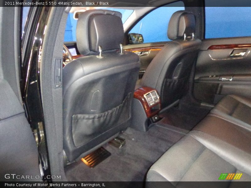 Black / Black 2011 Mercedes-Benz S 550 4Matic Sedan
