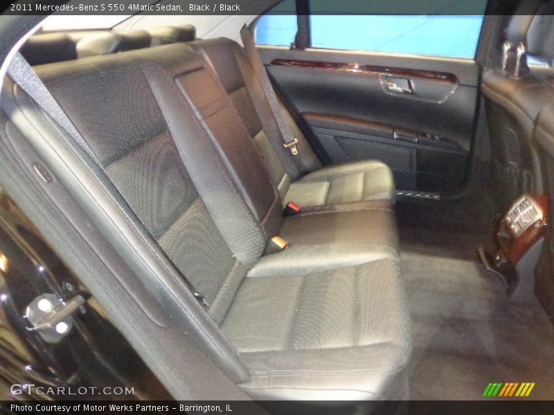 Black / Black 2011 Mercedes-Benz S 550 4Matic Sedan