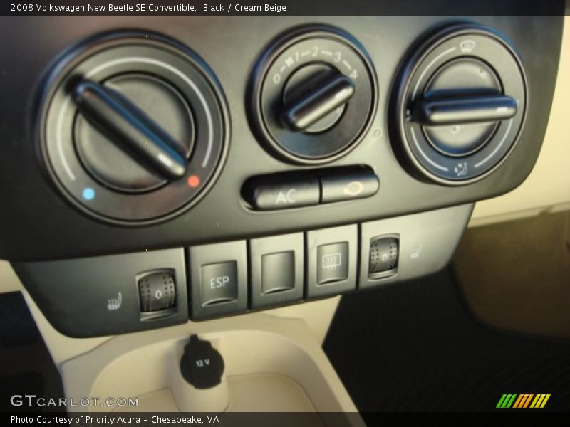 Black / Cream Beige 2008 Volkswagen New Beetle SE Convertible