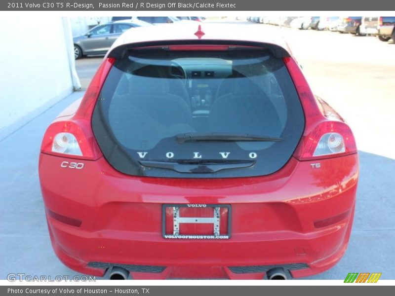 Passion Red / R Design Off Black/Calcite Flextec 2011 Volvo C30 T5 R-Design