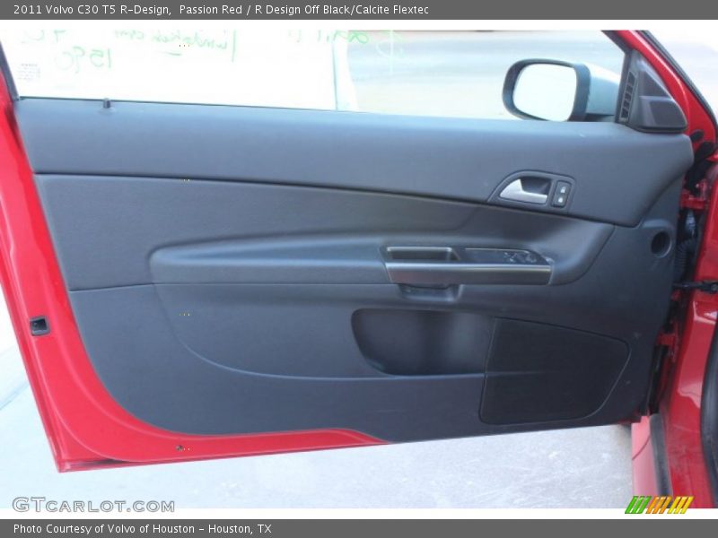 Passion Red / R Design Off Black/Calcite Flextec 2011 Volvo C30 T5 R-Design