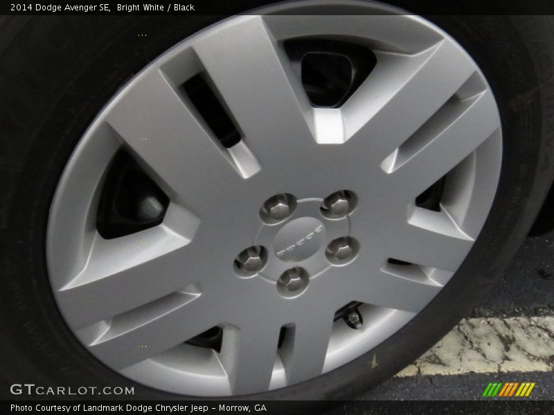 Bright White / Black 2014 Dodge Avenger SE