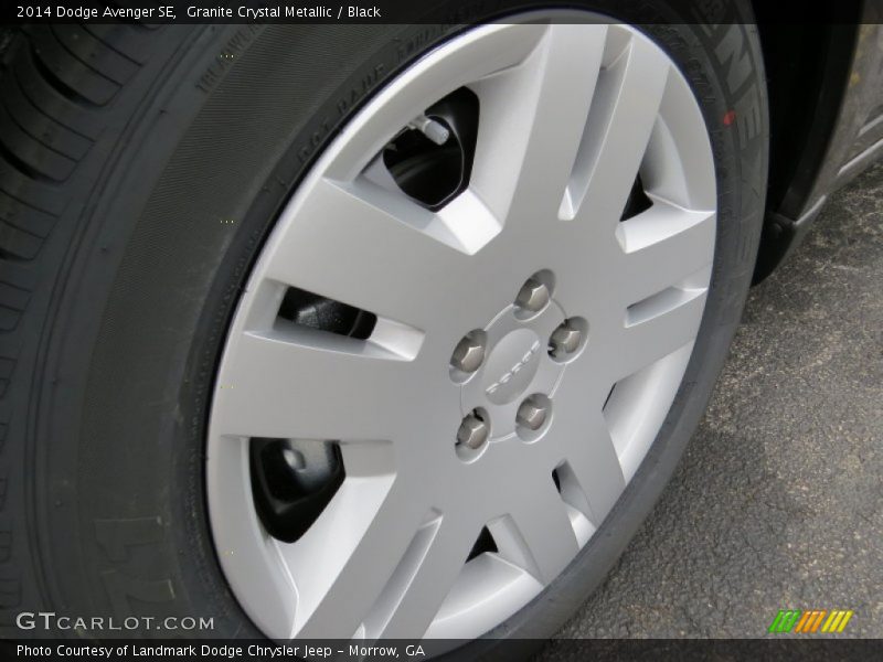 Granite Crystal Metallic / Black 2014 Dodge Avenger SE