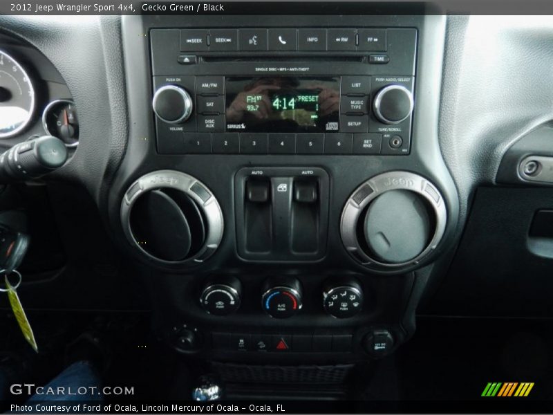 Gecko Green / Black 2012 Jeep Wrangler Sport 4x4